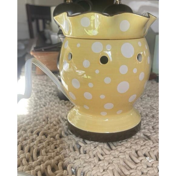 Scentsy Dotty candle warmer - Picture 2 of 10
